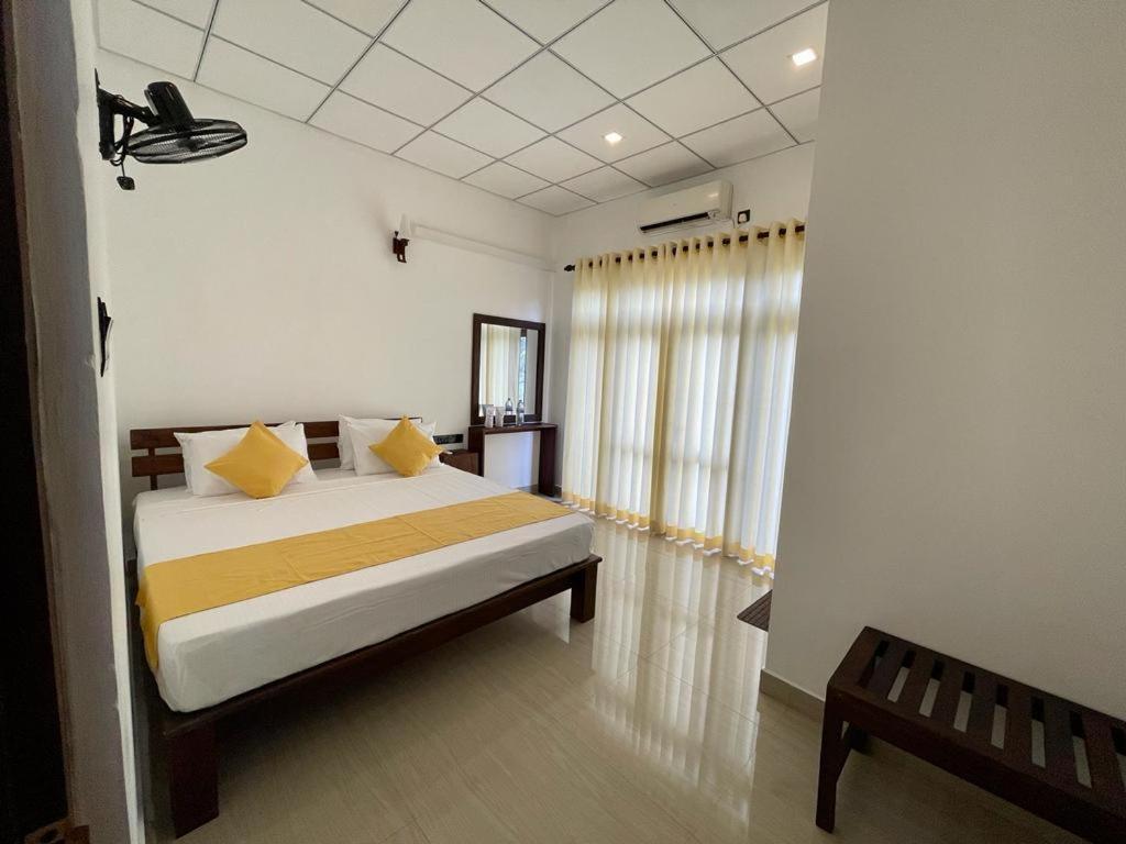 Theon Resort Anuradhapura Zewnętrze zdjęcie